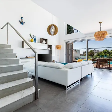 Villa Paradis - Up To 8 Guests - Heated Pool *